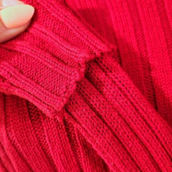 Revamped Cropped Turtleneck Sweater Cherry Red - Picture 3 of 8